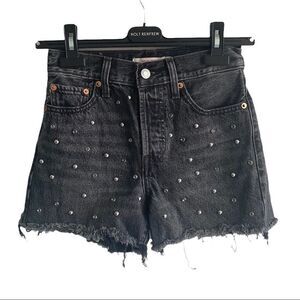 𝅺LEVI’S Black High Waisted Studded Embellished Cut Off Denim Shorts 24